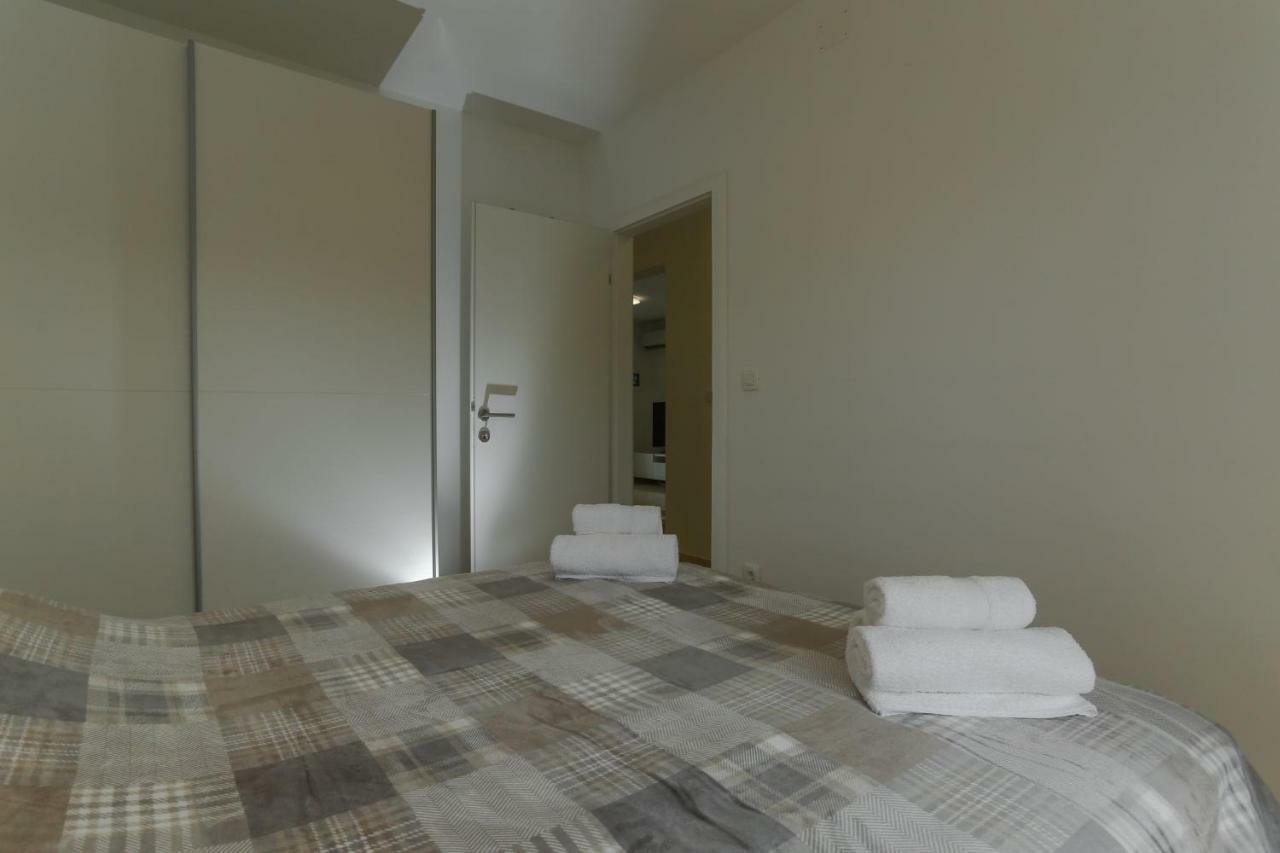 Amazing Luxury 4Star Apartment Laura Супетар Екстериор снимка